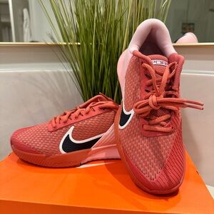 Nike Women's Zoom Vapor Pro 2 HC Size 7.5 NIB!!